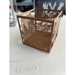 YANKEE CANDLE METAL LACY LEAVES TABLETOP DECOR